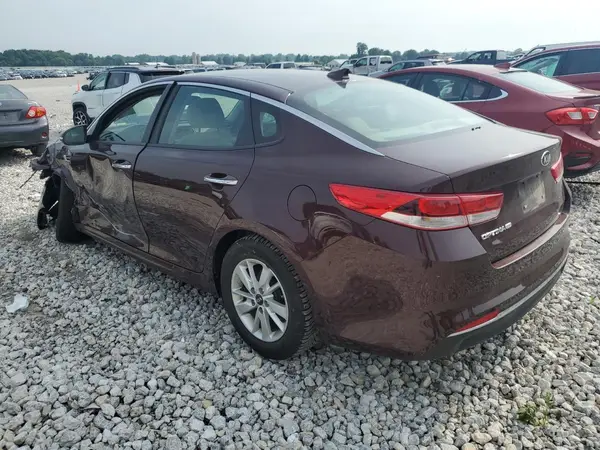 5XXGT4L31JG238748 2018 KIA OPTIMA - Image 2