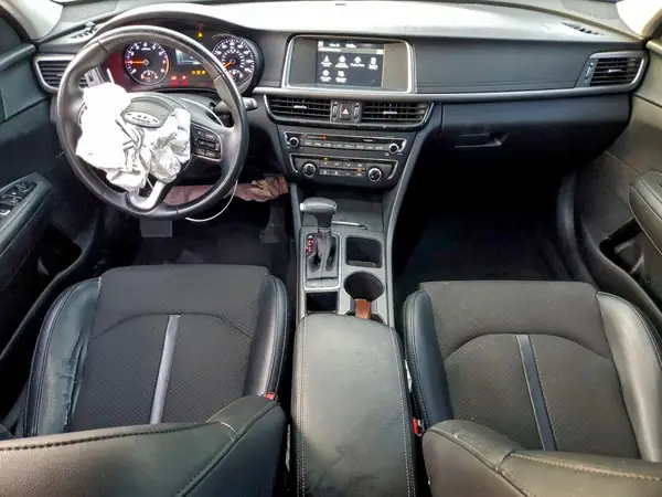 5XXGT4L31JG242072 2018 KIA OPTIMA - Image 8