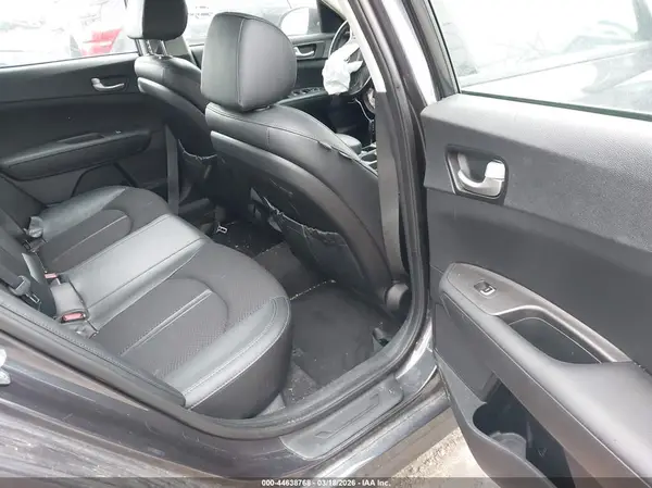 5XXGT4L31JG243464 2018 KIA OPTIMA - Image 8