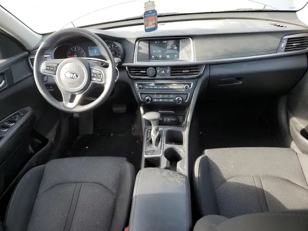5XXGT4L31JG245070 2018 KIA OPTIMA - Image 8