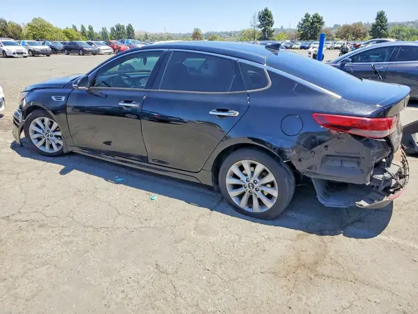 5XXGT4L31JG245120 2018 KIA OPTIMA - Image 2