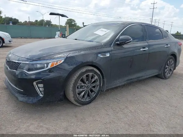 5XXGT4L31JG247689 2018 KIA OPTIMA - Image 2