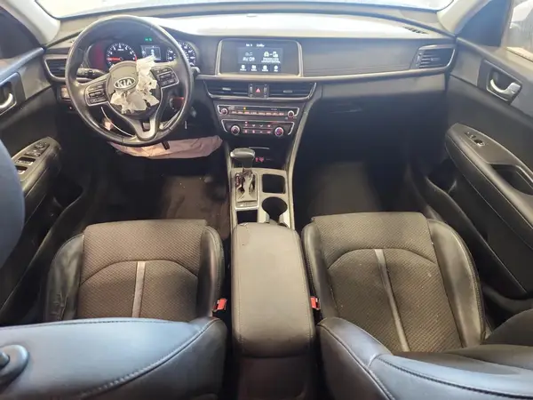 5XXGT4L31JG248096 2018 KIA OPTIMA - Image 8