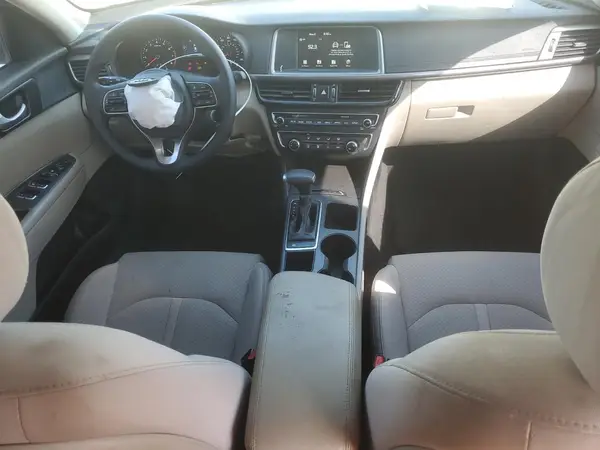5XXGT4L31JG250933 2018 KIA OPTIMA - Image 8