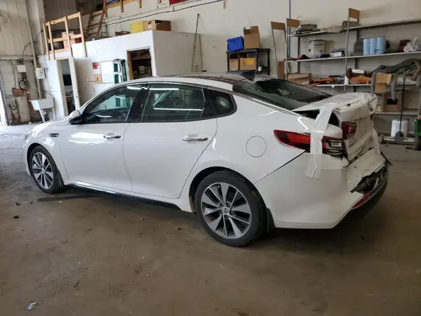 5XXGT4L31JG251323 2018 KIA OPTIMA - Image 2