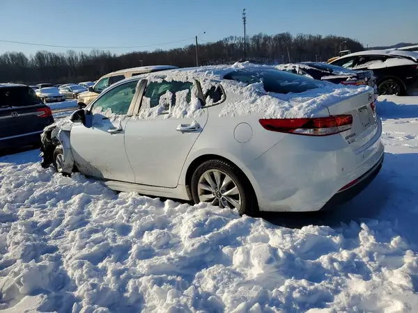 5XXGT4L31JG251855 2018 KIA OPTIMA - Image 2