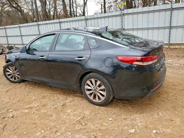 5XXGT4L31JG252391 2018 KIA OPTIMA - Image 2