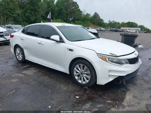 5XXGT4L31JG252892 2018 KIA OPTIMA - Image 1