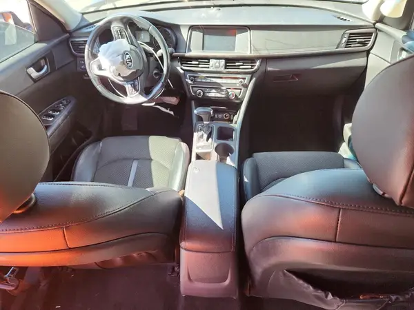 5XXGT4L31JG253377 2018 KIA OPTIMA - Image 8