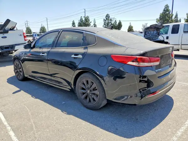 5XXGT4L31JG254559 2018 KIA OPTIMA - Image 2