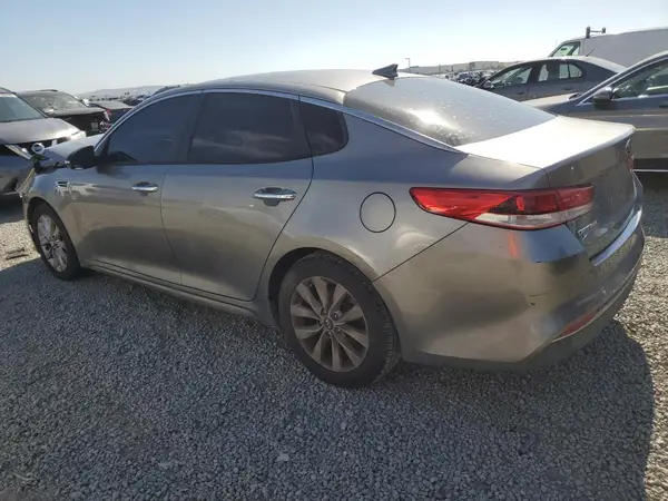 5XXGT4L31JG255064 2018 KIA OPTIMA - Image 2