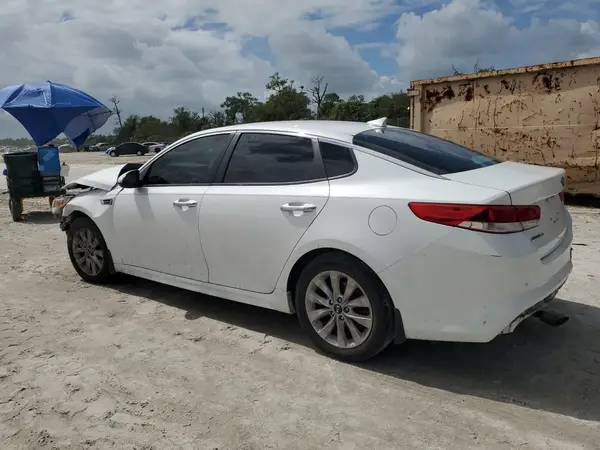 5XXGT4L31JG255288 2018 KIA OPTIMA - Image 2