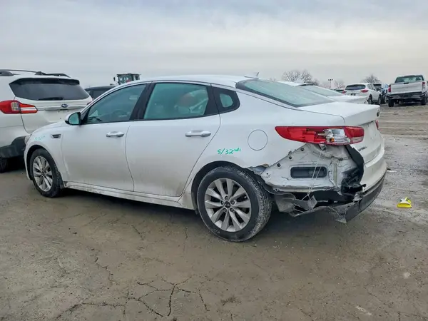 5XXGT4L31JG255291 2018 KIA OPTIMA - Image 2