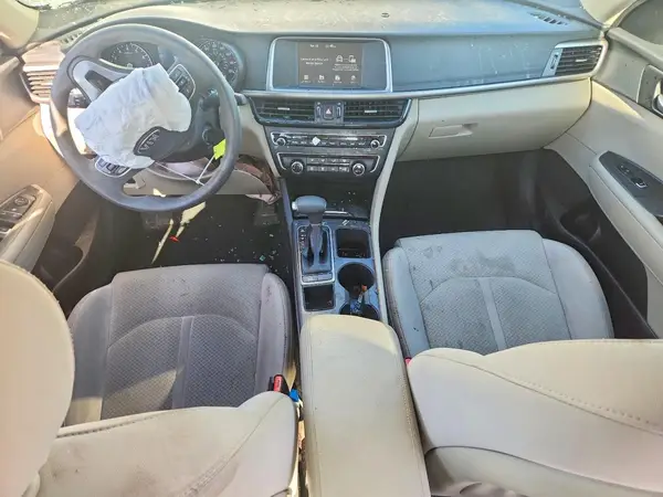 5XXGT4L31JG255906 2018 KIA OPTIMA - Image 8