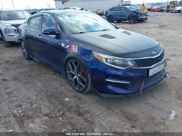 5XXGT4L31JG256778 2018 KIA OPTIMA - Image 1