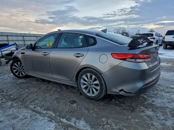 5XXGT4L31JG257798 2018 KIA OPTIMA - Image 2