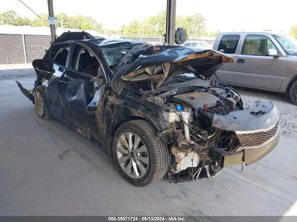 5XXGT4L31JG258840 2018 KIA OPTIMA - Image 1