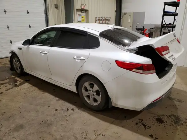 5XXGT4L31JG260023 2018 KIA OPTIMA - Image 2