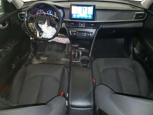 5XXGT4L31JG260023 2018 KIA OPTIMA - Image 8