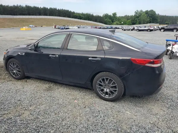 5XXGT4L31JG260393 2018 KIA OPTIMA - Image 2