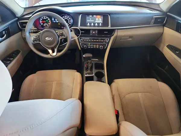 5XXGT4L31JG261723 2018 KIA OPTIMA - Image 8