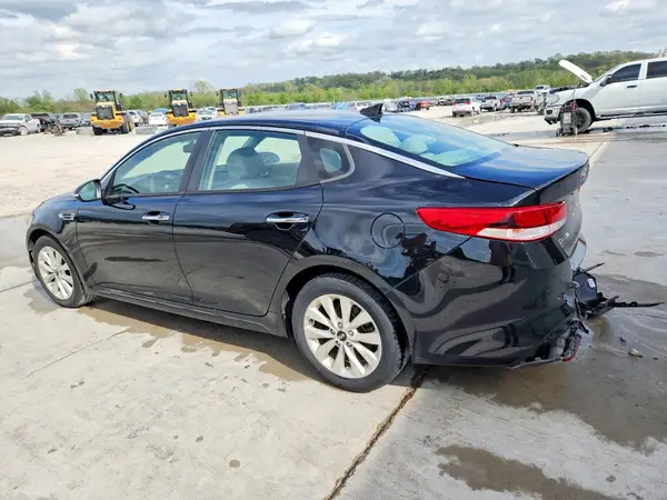 5XXGT4L31JG262564 2018 KIA OPTIMA - Image 2