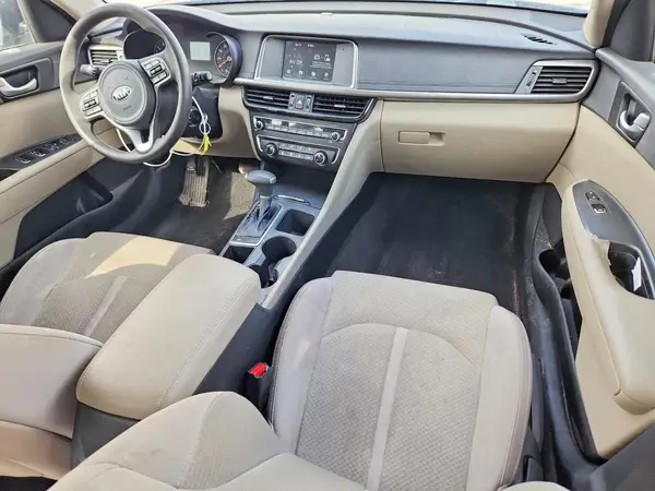5XXGT4L31JG262564 2018 KIA OPTIMA - Image 8