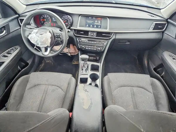 5XXGT4L31JG263682 2018 KIA OPTIMA - Image 8