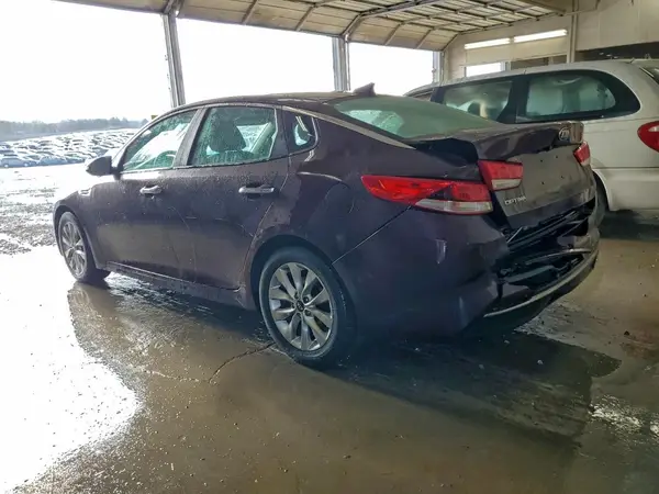 5XXGT4L31JG264301 2018 KIA OPTIMA - Image 2