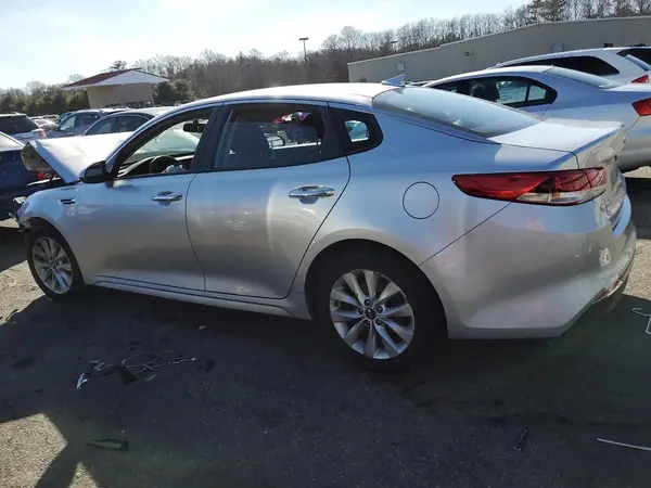 5XXGT4L31JG264721 2018 KIA OPTIMA - Image 2