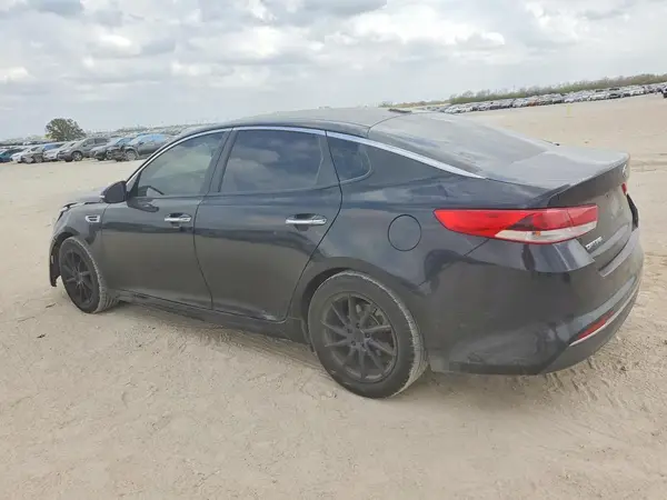 5XXGT4L31JG265481 2018 KIA OPTIMA - Image 2