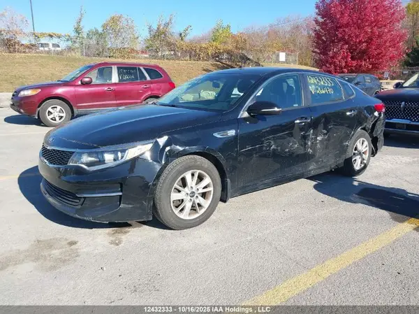 5XXGT4L31JG266470 2018 KIA OPTIMA - Image 2