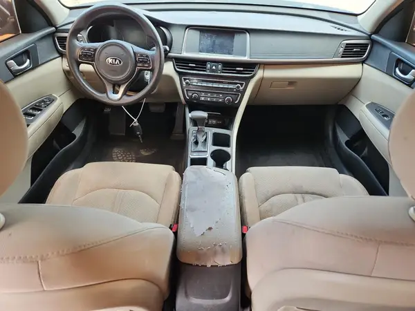5XXGT4L31JG267442 2018 KIA OPTIMA - Image 8
