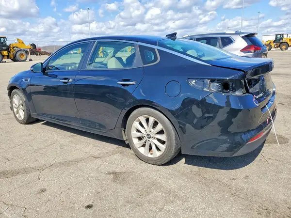 5XXGT4L31JG268784 2018 KIA OPTIMA - Image 2