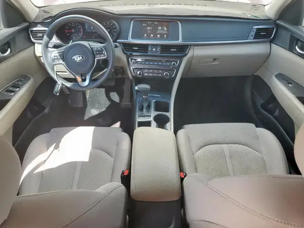 5XXGT4L31JG268932 2018 KIA OPTIMA - Image 8