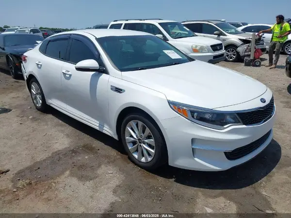 5XXGT4L31JG269076 2018 KIA OPTIMA - Image 1