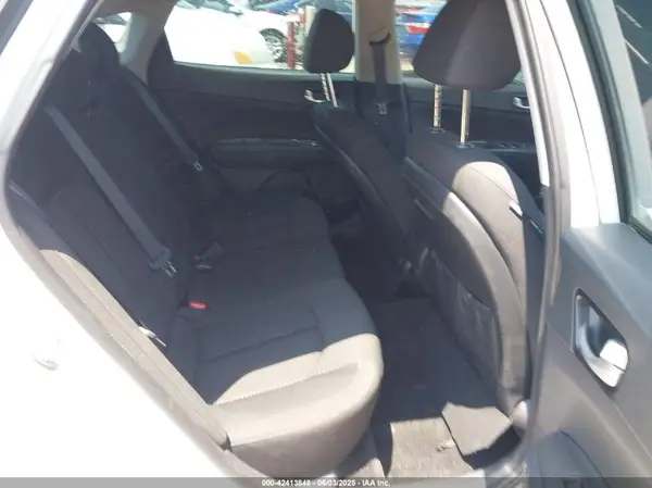 5XXGT4L31JG269076 2018 KIA OPTIMA - Image 8