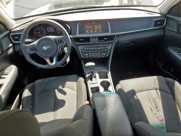 5XXGT4L31JG269563 2018 KIA OPTIMA - Image 8