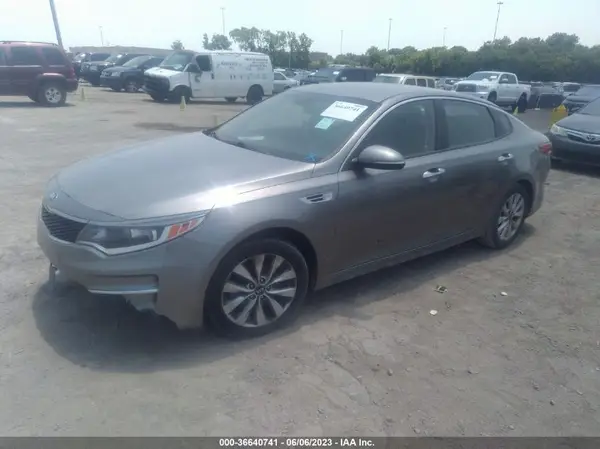 5XXGT4L31JG269837 2018 KIA OPTIMA - Image 2