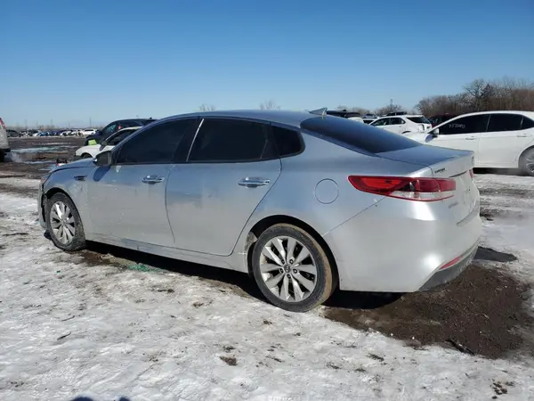5XXGT4L31JG270731 2018 KIA OPTIMA - Image 2