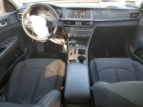5XXGT4L31JG270731 2018 KIA OPTIMA - Image 8