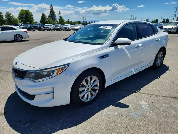 5XXGT4L31JG271667 2018 KIA OPTIMA - Image 1
