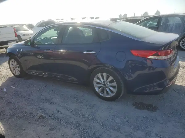 5XXGT4L31JG274276 2018 KIA OPTIMA - Image 2