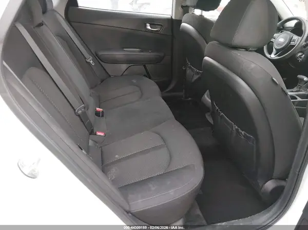 5XXGT4L31JG274696 2018 KIA OPTIMA - Image 8