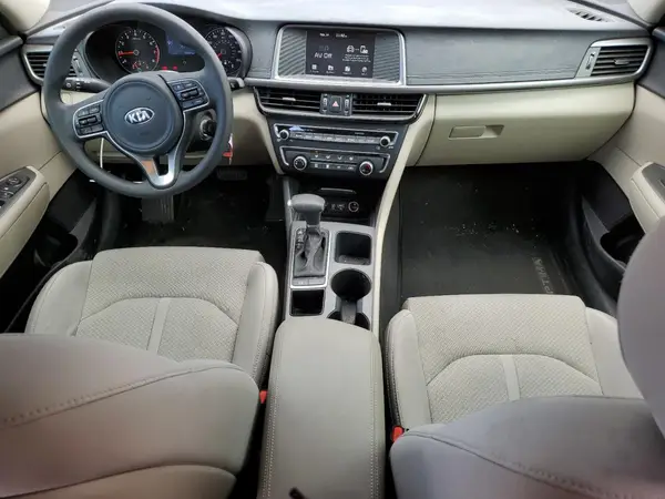 5XXGT4L31JG274911 2018 KIA OPTIMA - Image 8