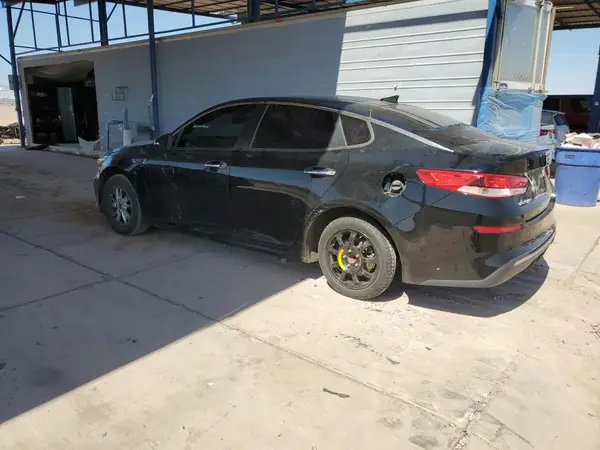 5XXGT4L31KG275168 2019 KIA OPTIMA - Image 2