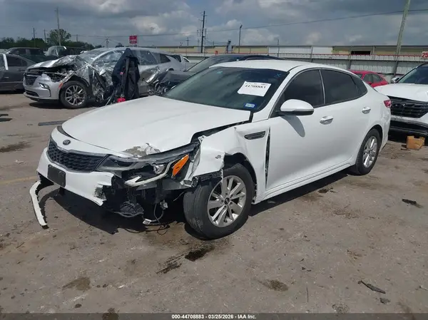 5XXGT4L31KG275297 2019 KIA OPTIMA - Image 2