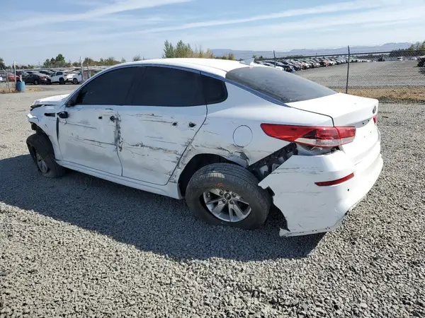 5XXGT4L31KG277034 2019 KIA OPTIMA - Image 2