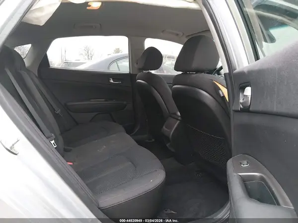5XXGT4L31KG282959 2019 KIA OPTIMA - Image 8