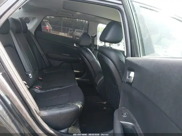 5XXGT4L31KG285974 2019 KIA OPTIMA - Image 8